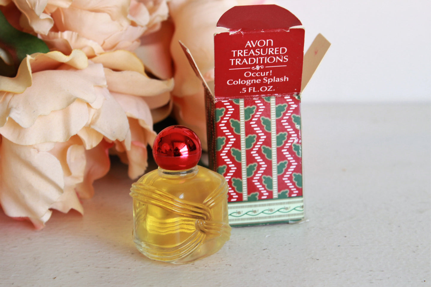 Vintage 1980s Avon Treasured Traditions Occur Cologne