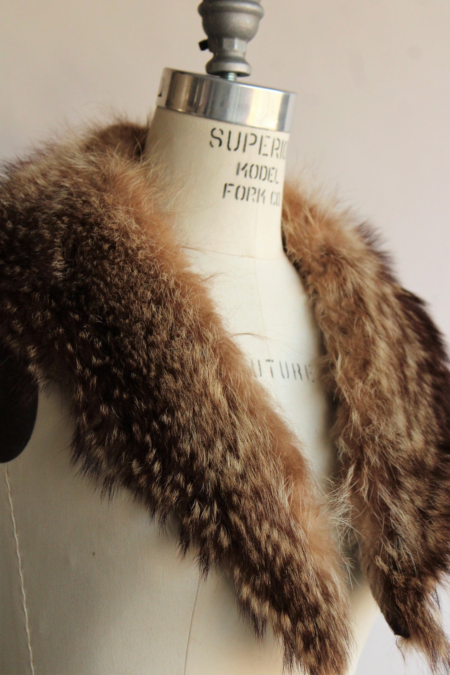 Vintage 1970s Fur Collar