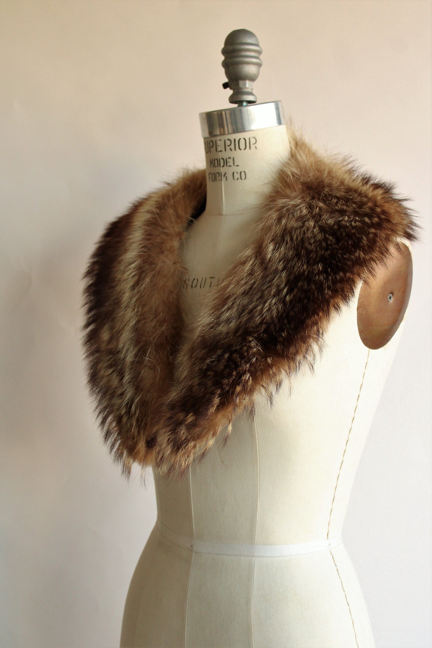 Vintage 1970s Fur Collar