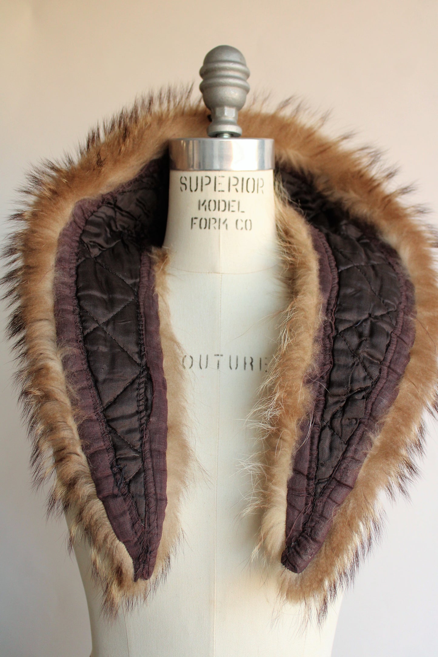 Vintage 1970s Fur Collar