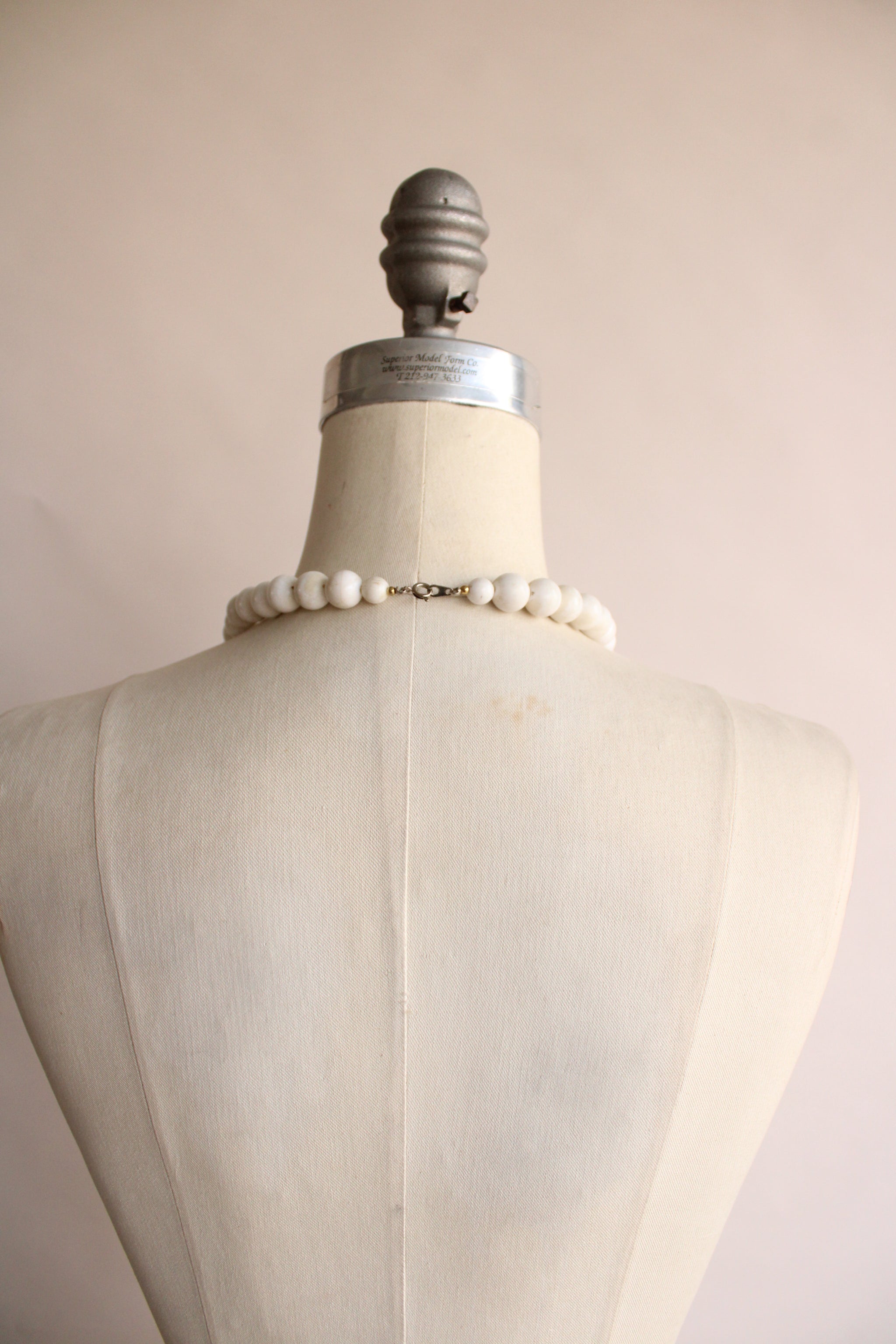 Vintage 1960s White Bead Necklace – Toadstool Farm Vintage
