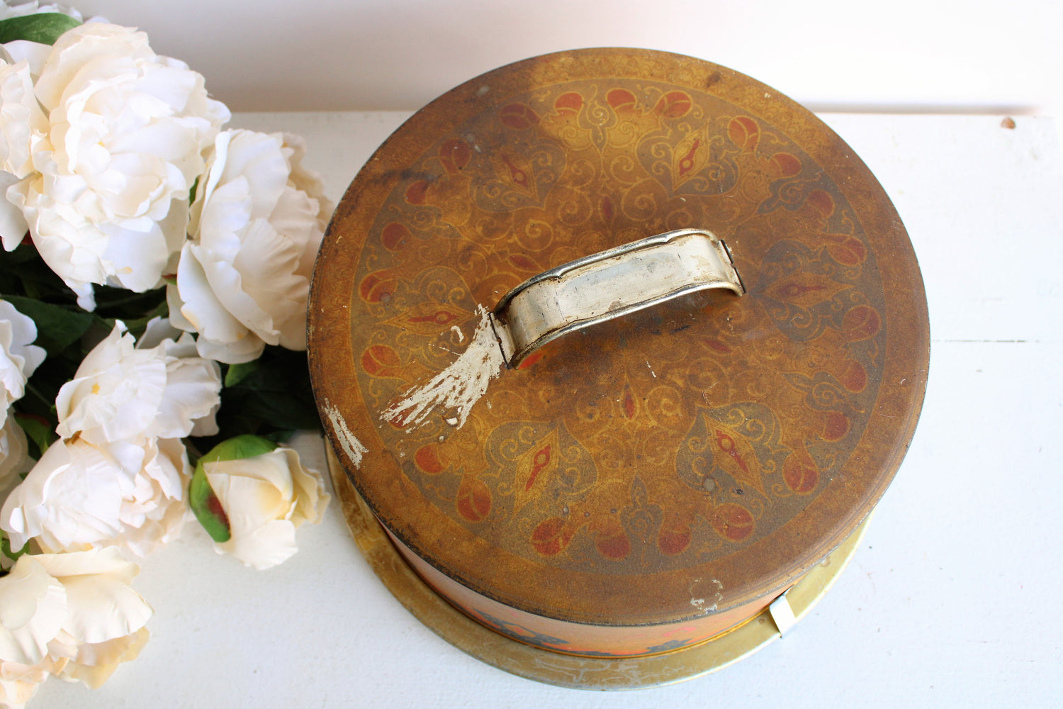 Vintage 1930s Tole Painted Cake Tin