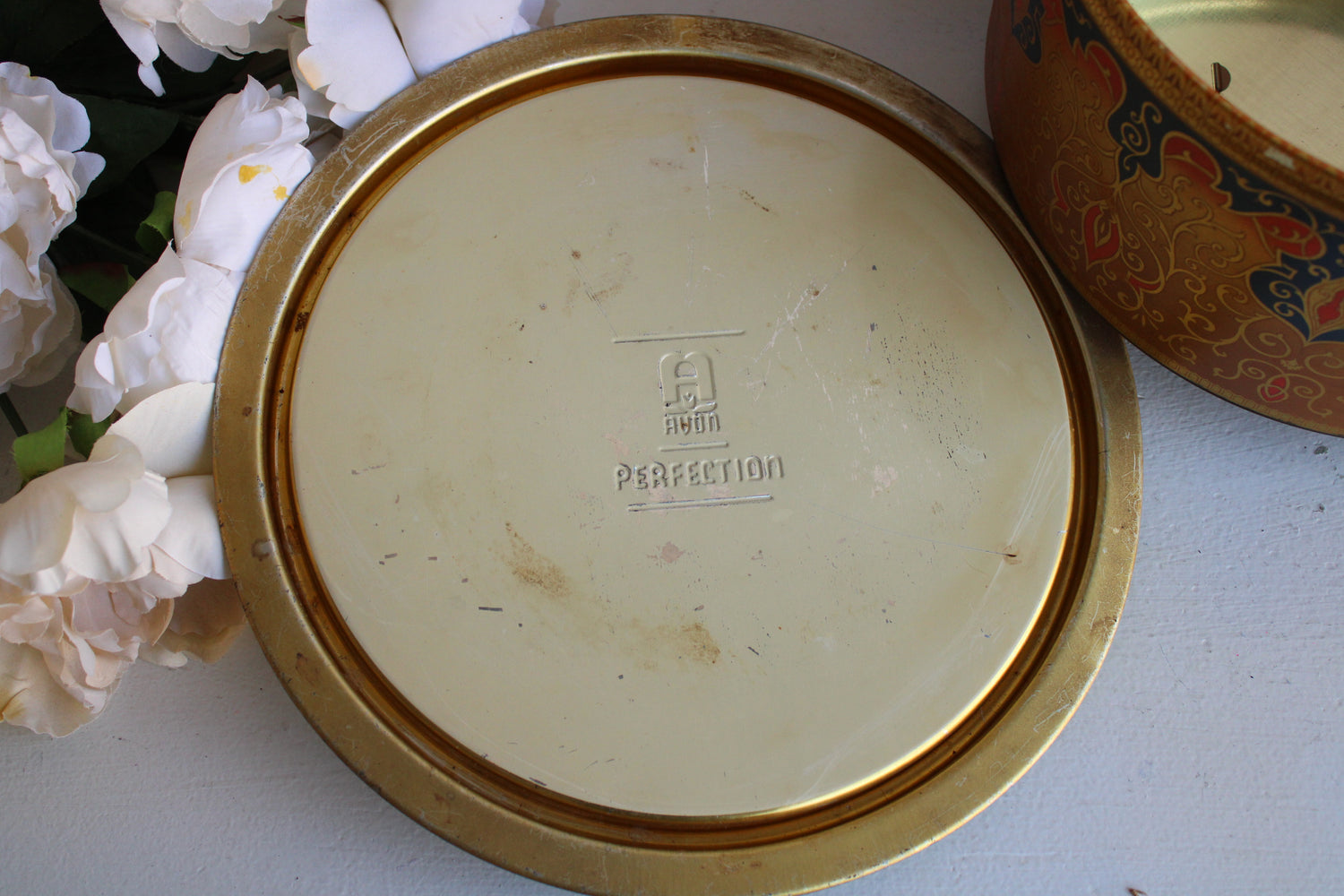 Vintage 1930s Tole Painted Cake Tin