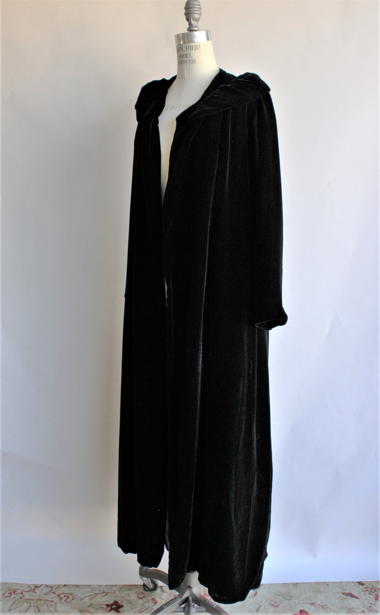 Vintage 1940s 1950s Black Velvet Opera Coat, Bergdorf Goodman New York ...