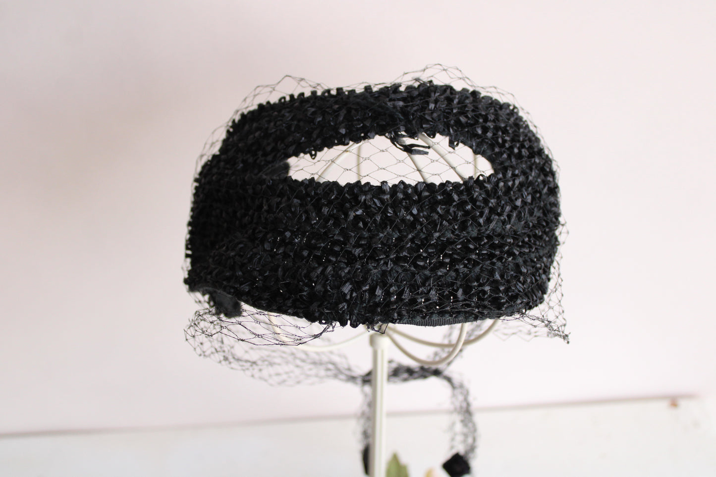 Vintage 1940s Black Fascinator with Veiling