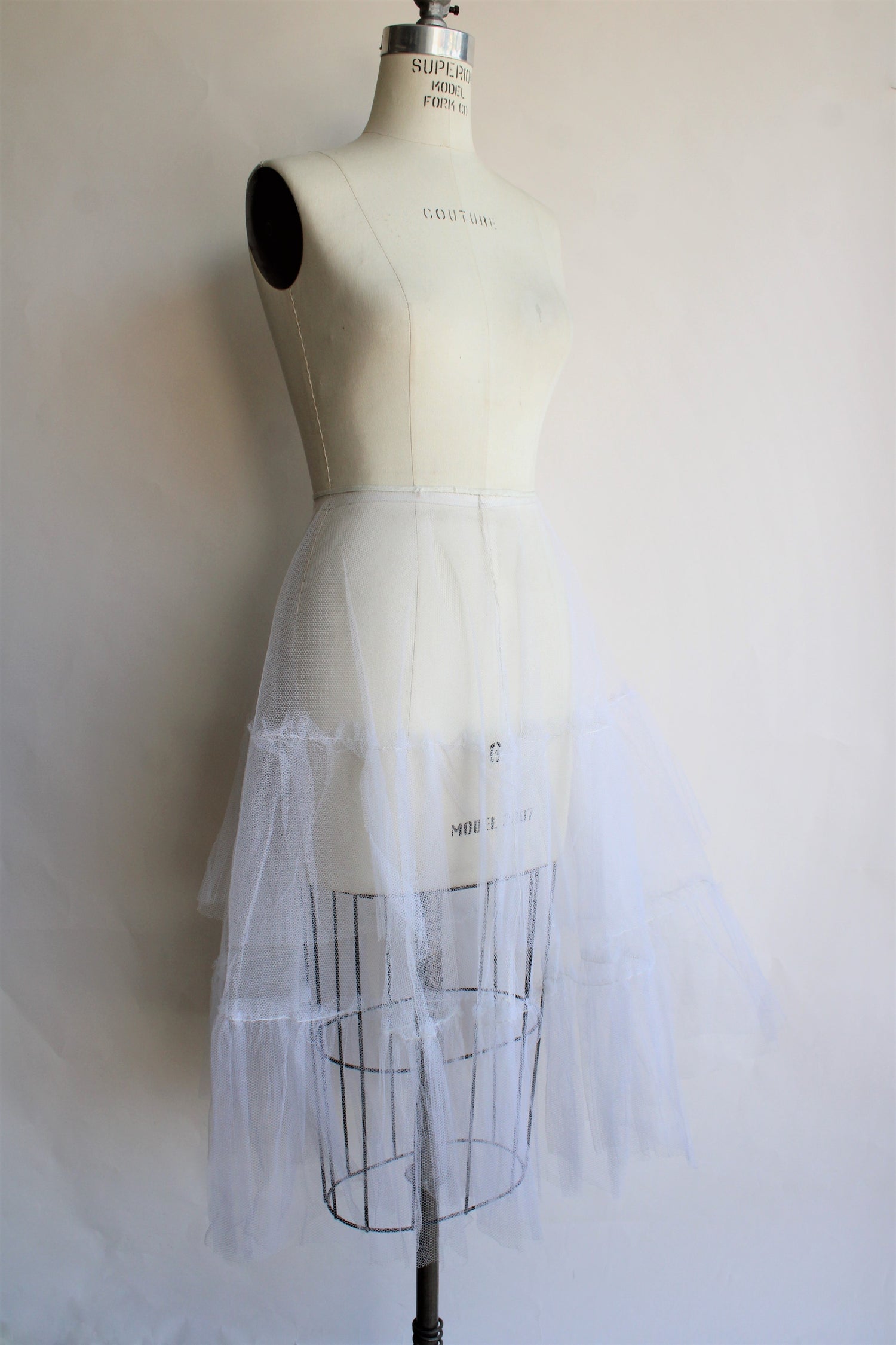 Vintage 1950s 1960s White Layered Tulle Crinoline