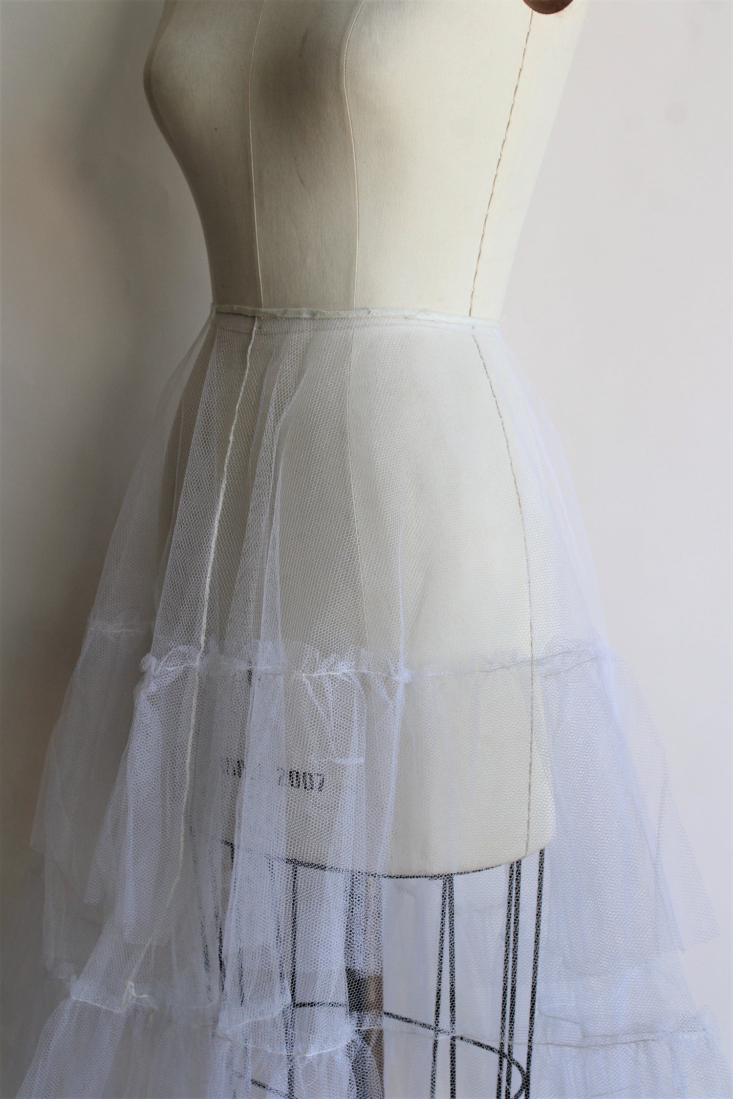 Vintage 1950s 1960s White Layered Tulle Crinoline