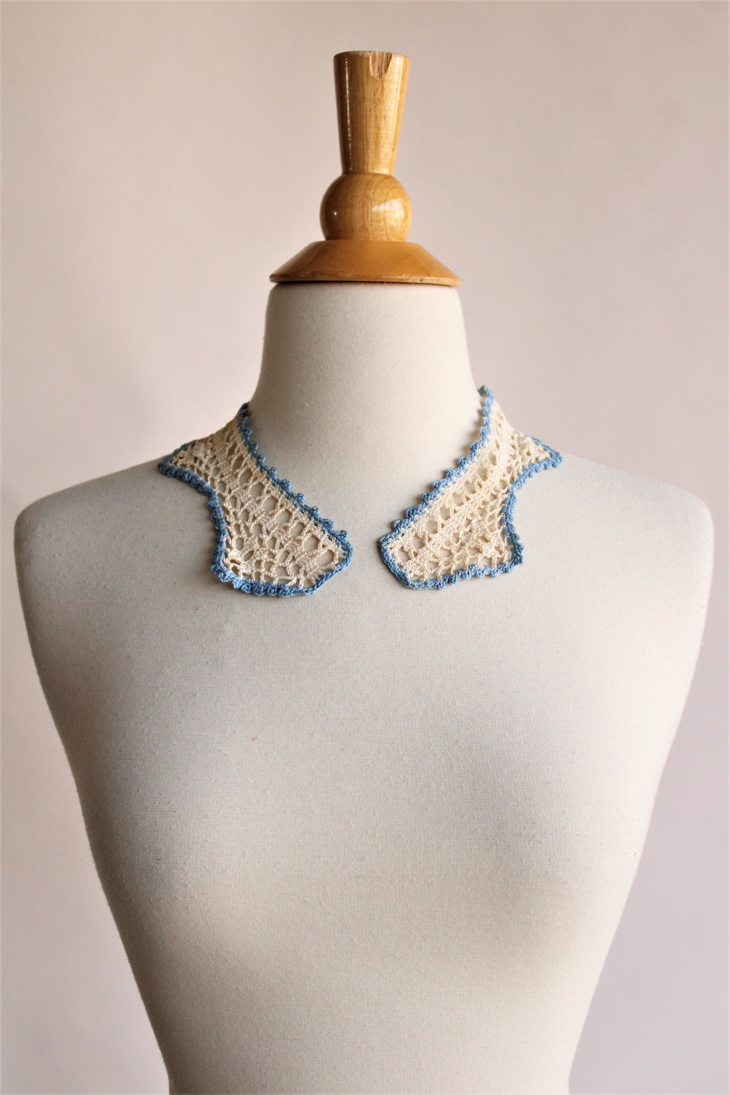 Vintage 1910s Crochet Lace Collar