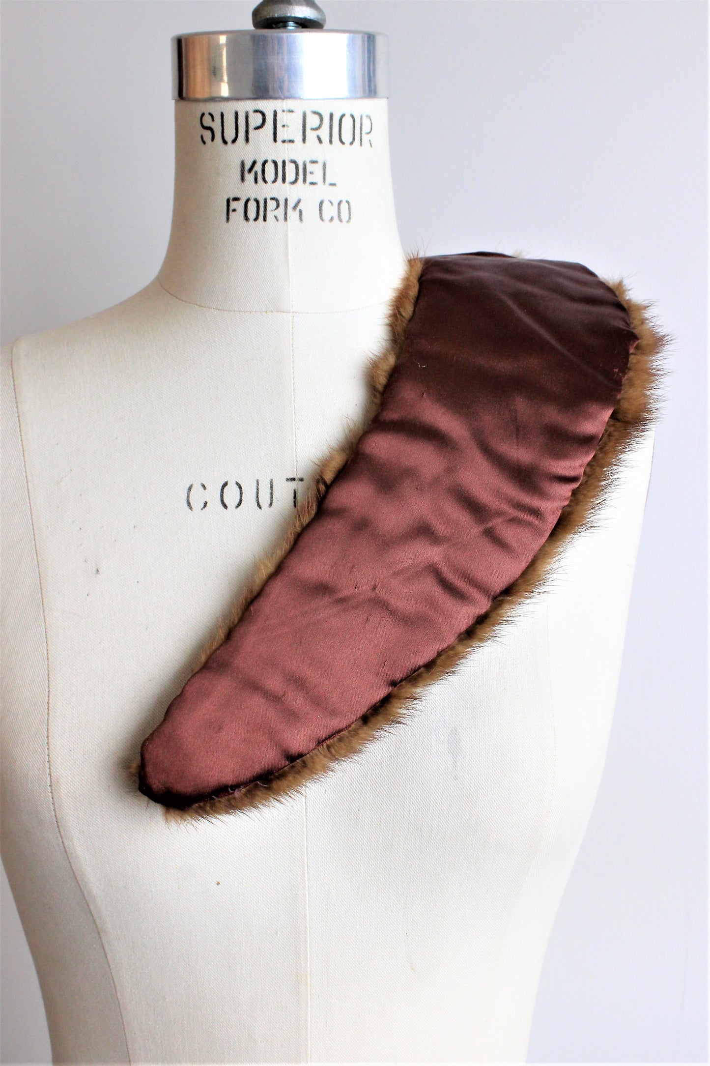 Vintage 1950s 1960s Fur Collar