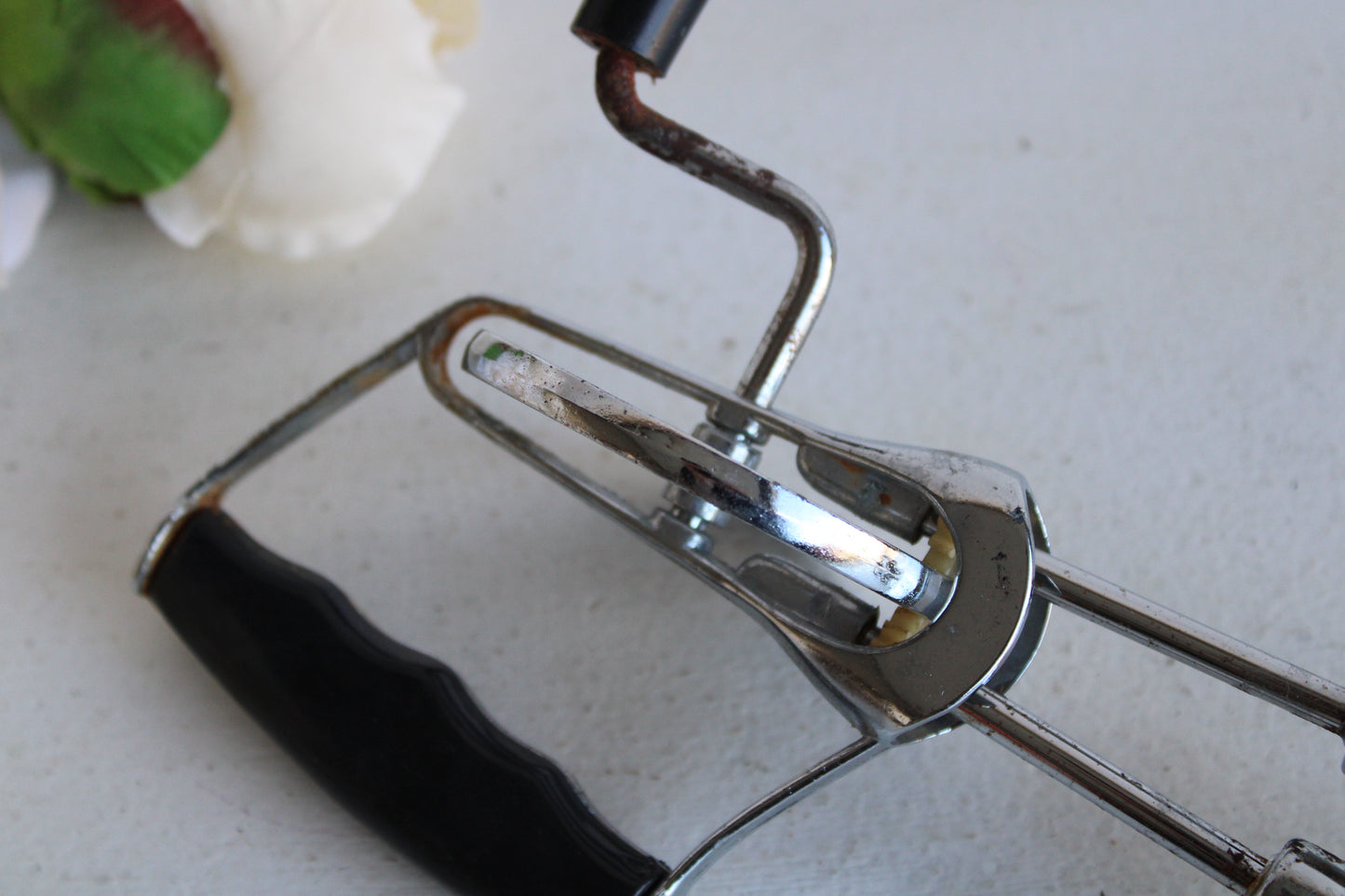 Vintage 1950s Black Handle Hand Mixer