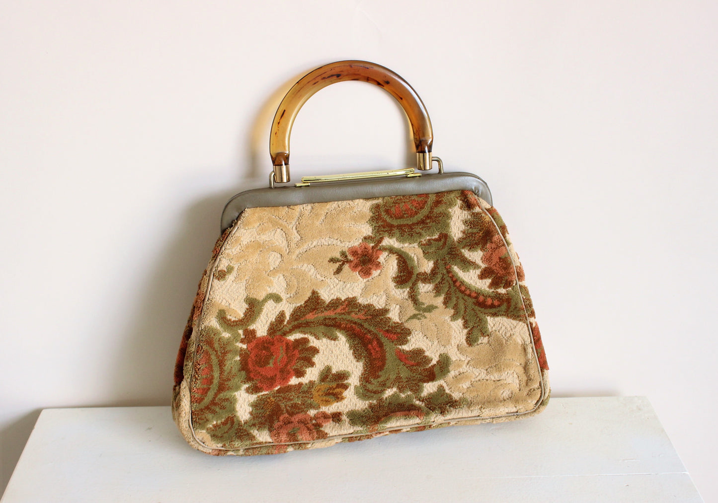 1960s Julius Resnick Carpet Handbag Two Toned Brown Roses 