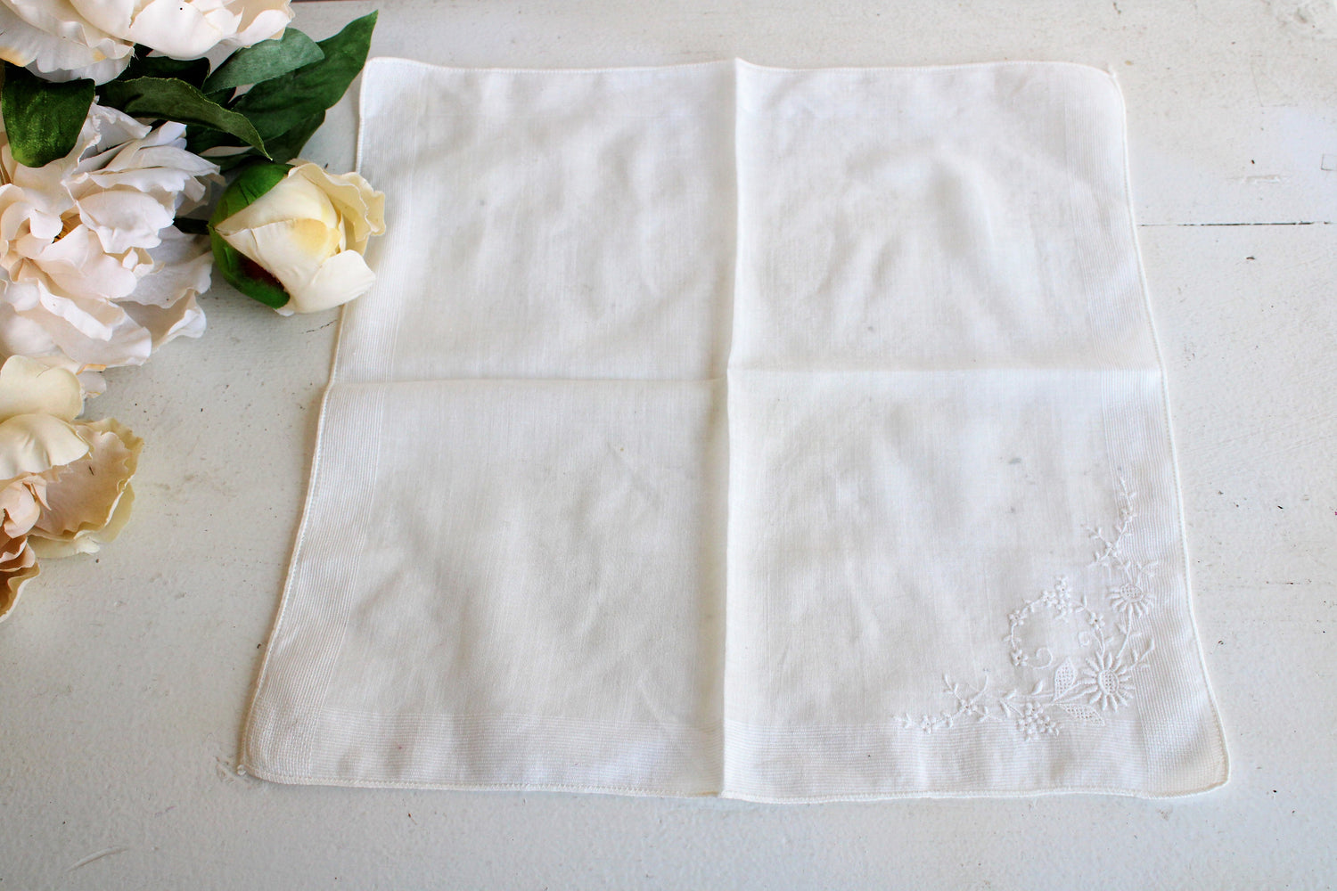 Vintage 1940s 1950s White Embroidered Handkerchief