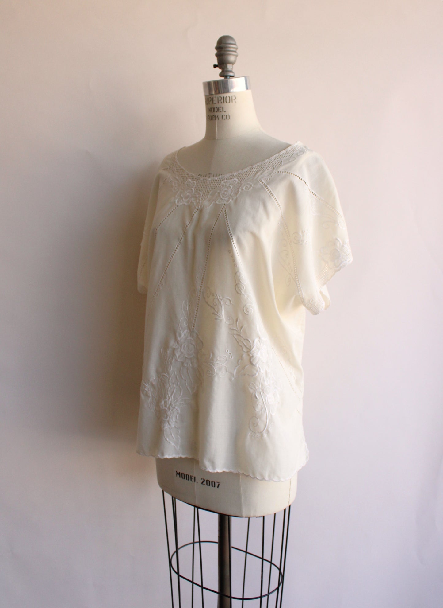 Vintage 1980s Embroidered Peasant Blouse