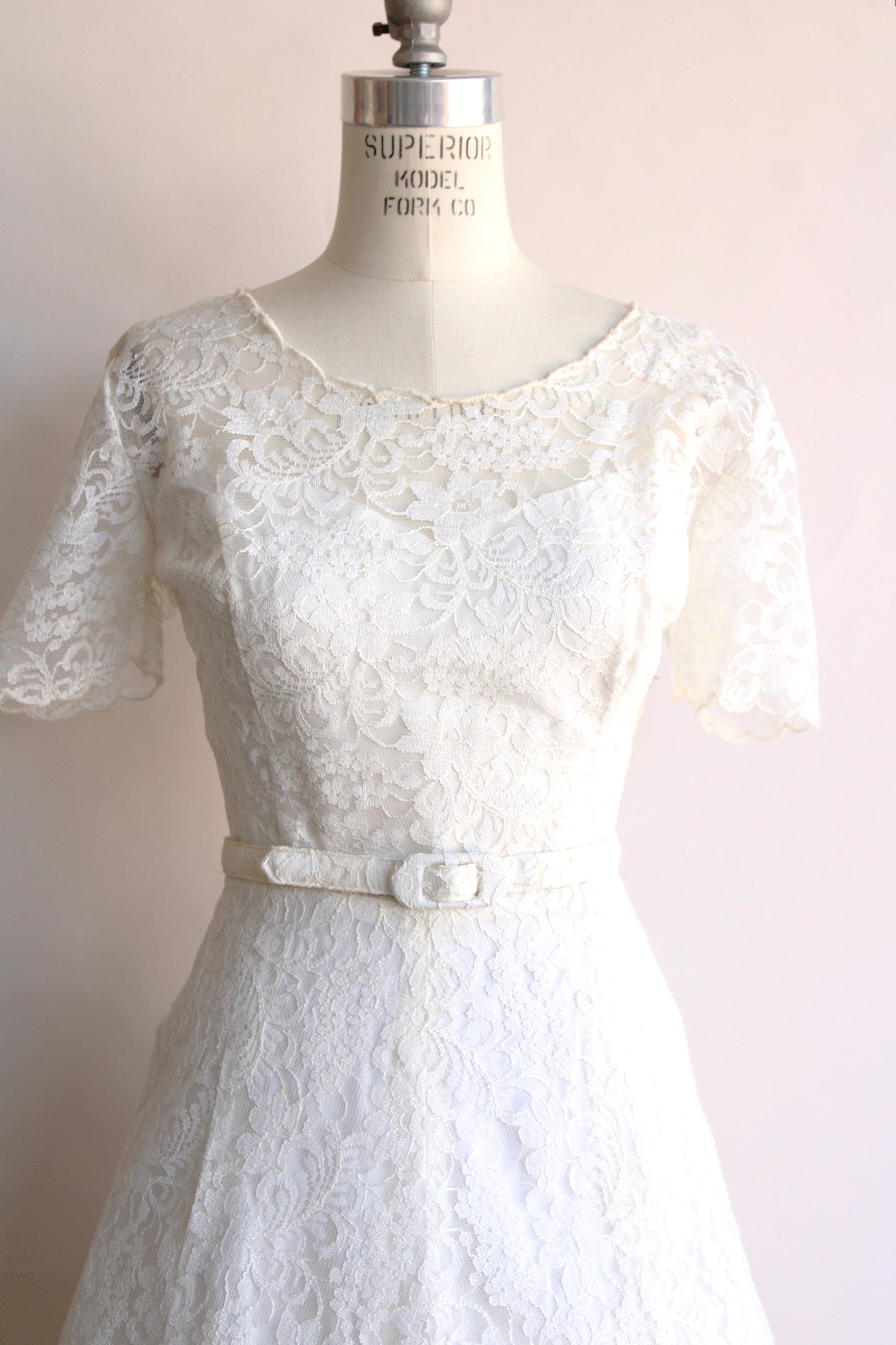 Vintage 1950s White Lace Dress with Belt